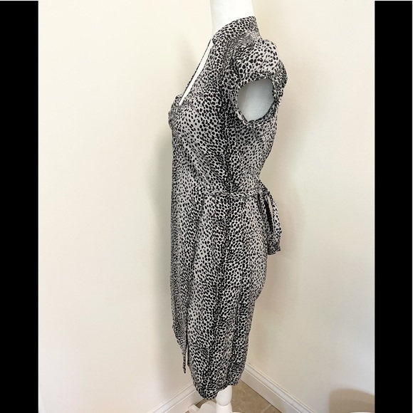 Gorgeous Express Design leopard print wrap dress! - Picture 3 of 9